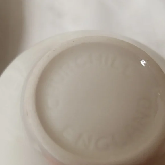 💥 CHURCHILL BLUE WILLOW PATTERN, ENGLAND- 2 - 10.25" Dinner Plates,1 Cup - Picture 2 of 7